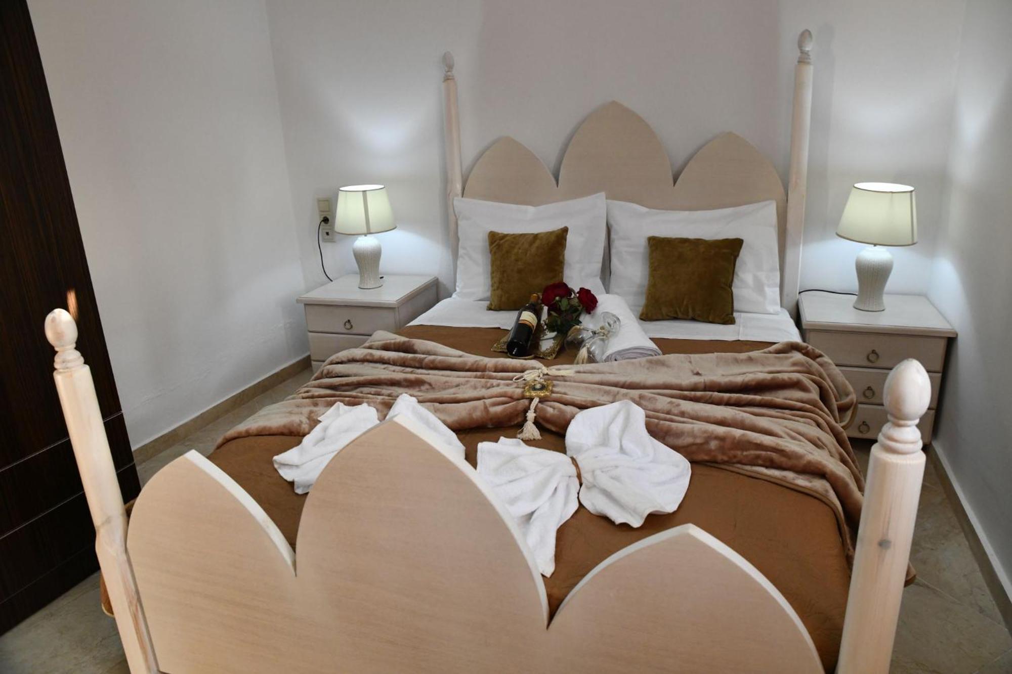 Kleopatra Deluxe Apartment With Jacuzzi Kamilárion Exterior foto